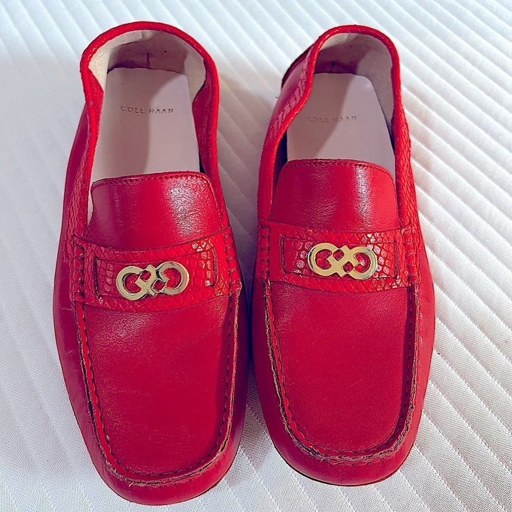 NWOT Cole Haan WMNS Shelby CH Logo II Firey Red Loafer Moccasins Shoes Sz 7.5